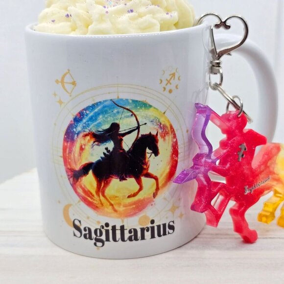 Sagittarius Zodiac Candle Gift Set – 11oz Layered Mug Candle + Resin Keychain - Picture 4 of 13